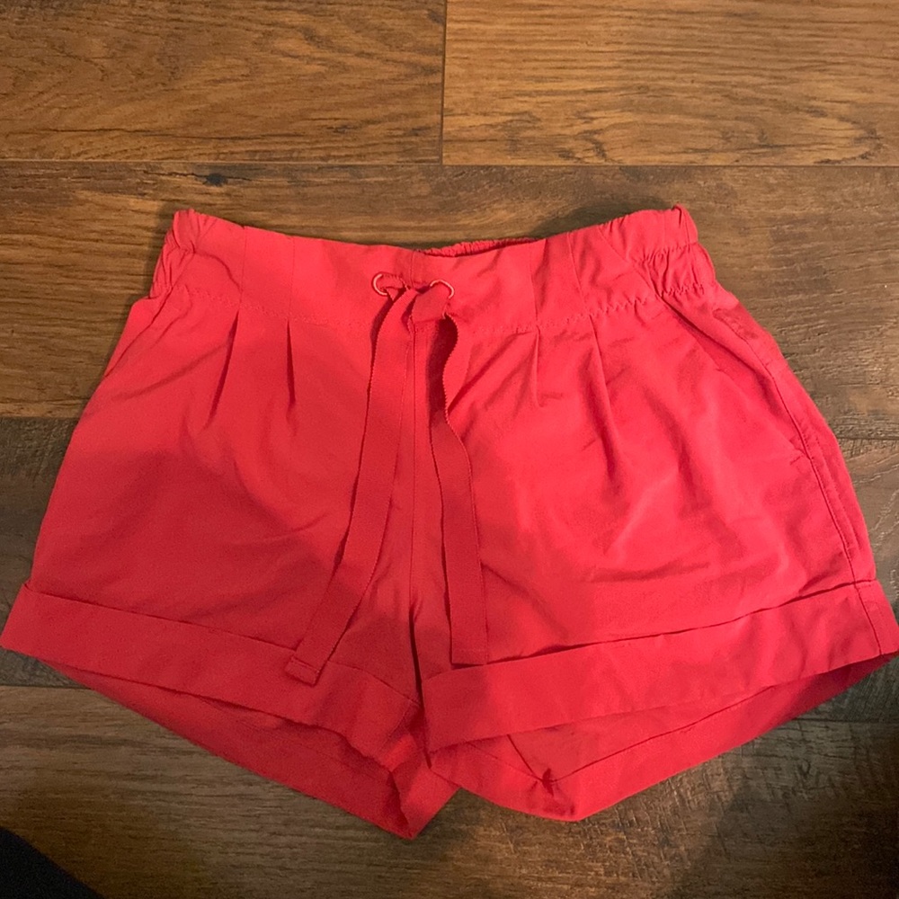 Lulu lemon spring break away shorts
